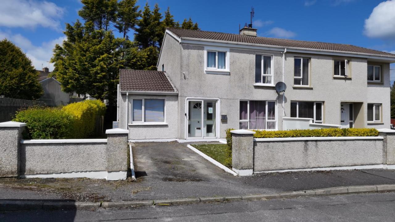 Travelmore Letterkenny Exterior photo